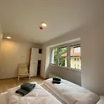 Apartament Zdrojowa 9 *