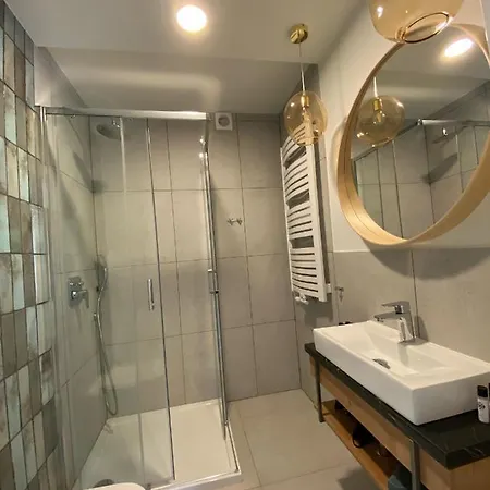 Apartment Zdrojowa 9 *