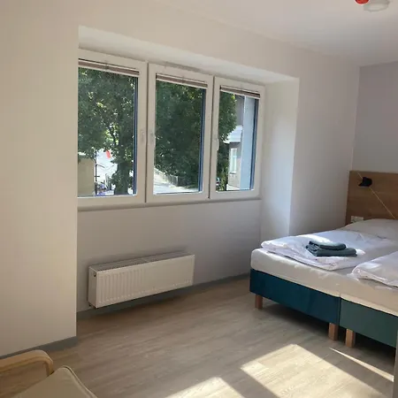 Zdrojowa 9 Apartman *