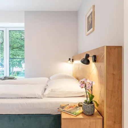 Apartman Zdrojowa 9 *